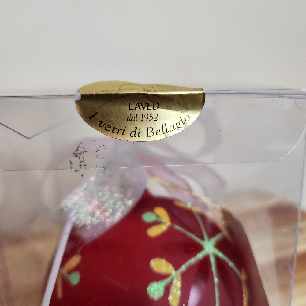 Mouth Blown Hand Painted Snowflakes Glass Ball Ornament Red Made in Romania - Picture 4 of 4